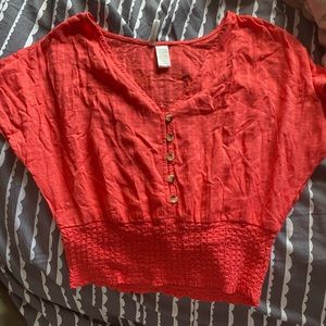 Super cute scrunchy pink/red top!